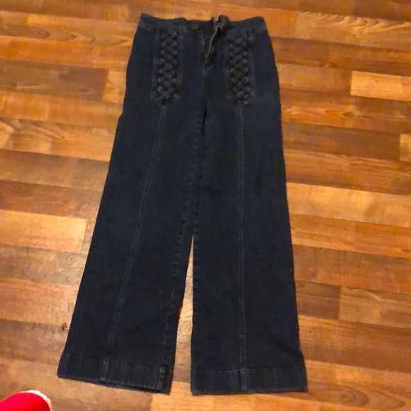 High waisted wide legged jeans braided accents - Picture 3 of 3